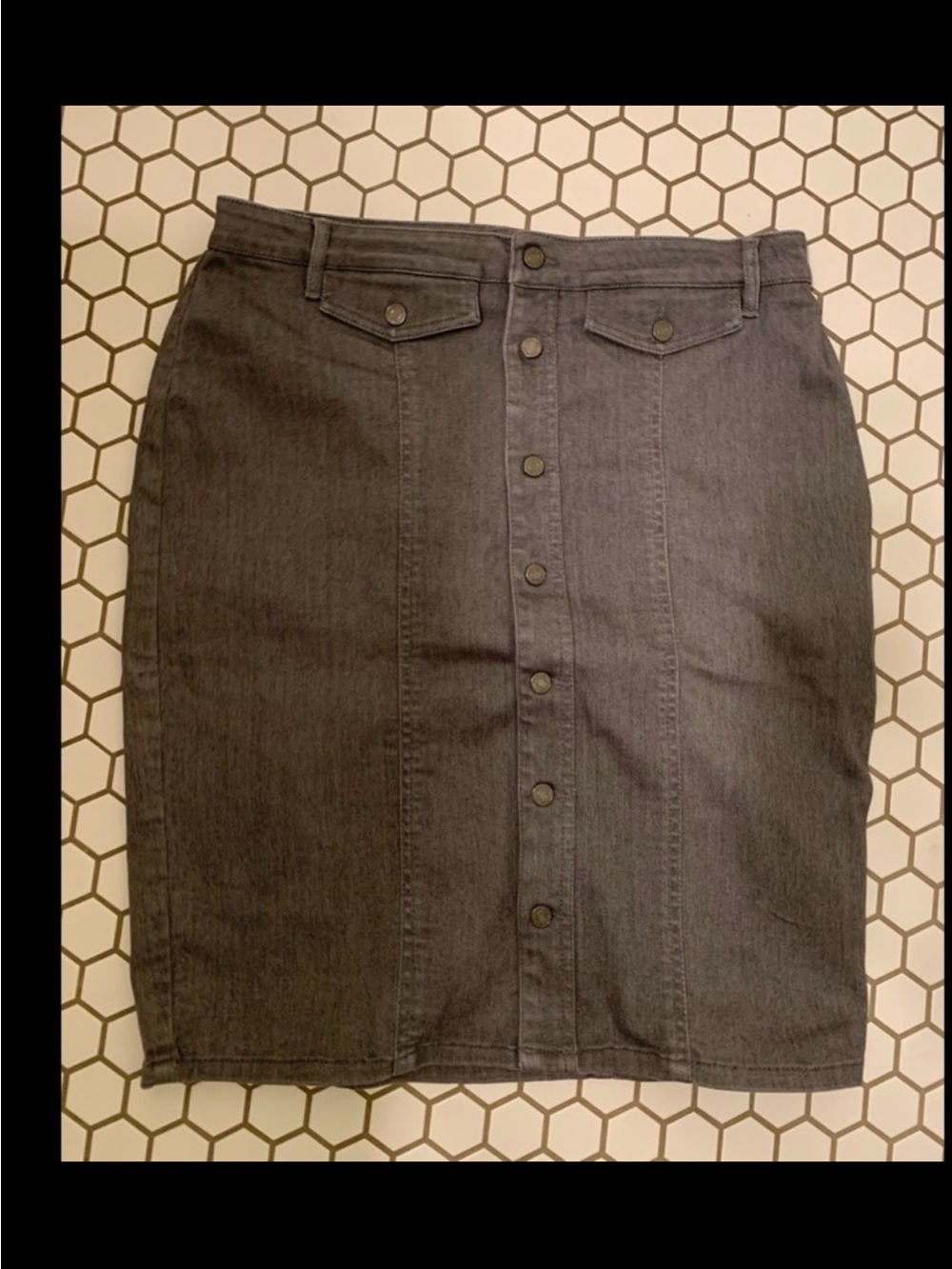 Banana Republic gray jean skirt